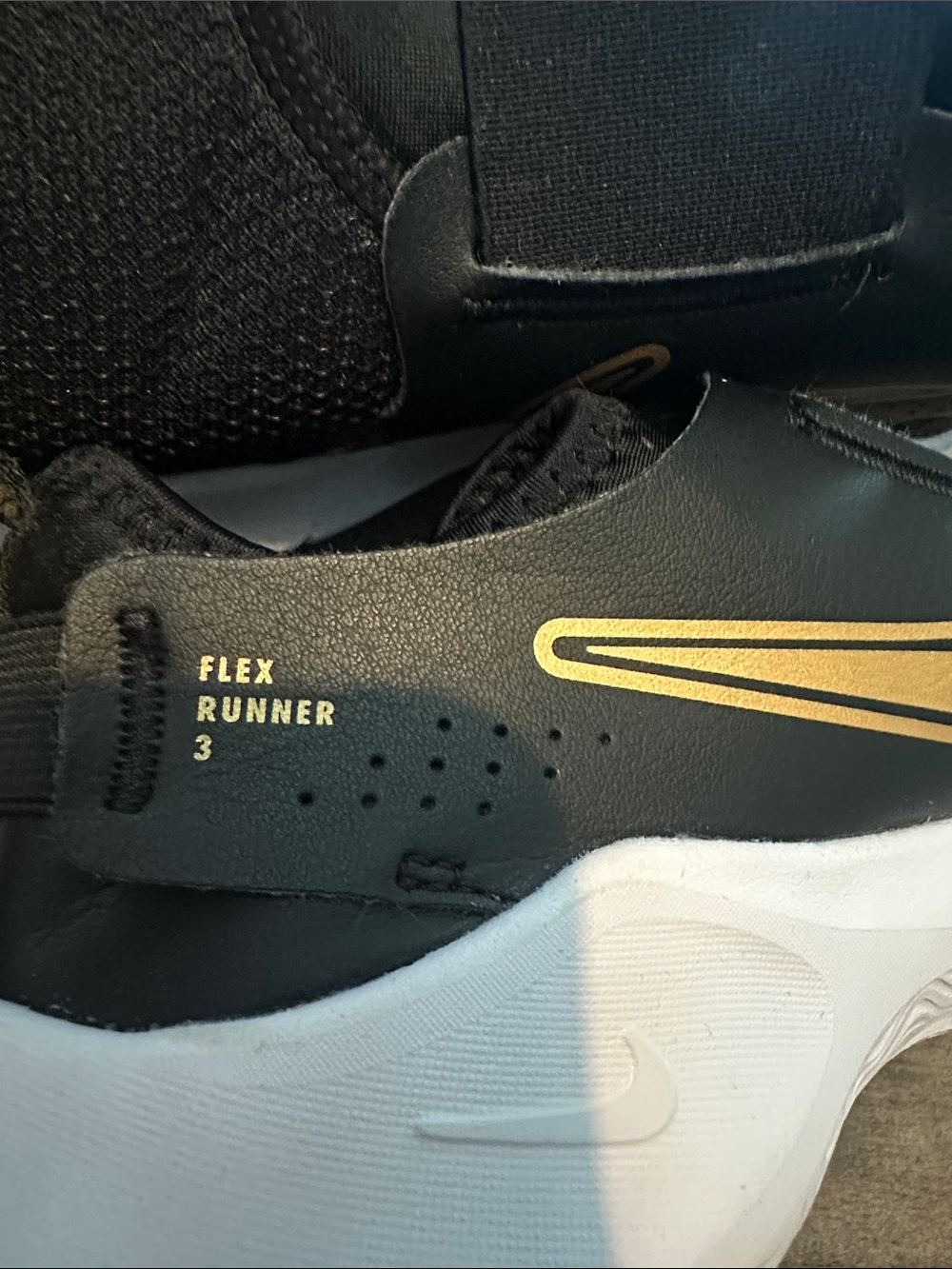 Nike Kids Flex Runner 3 size 6 Black Good minimally worn - Picture 7 of 8